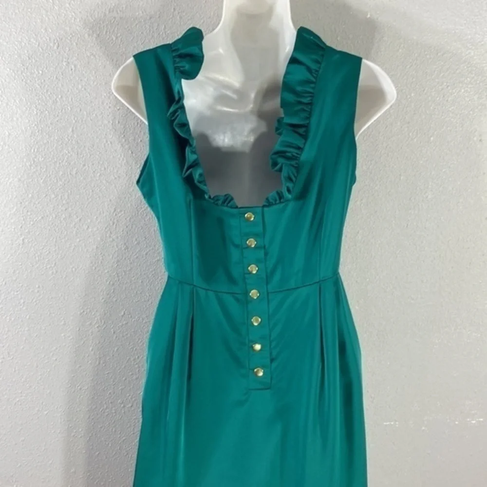Camilyn Beth The Go Go Green Satin Ruffle Collar Sleeveless Dress 2 GG5